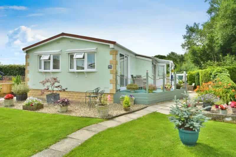 2 Bedroom Park Home for Sale Over 45s