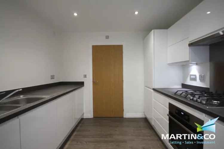 2 Bedroom Flat To Rent Available May 16 2025