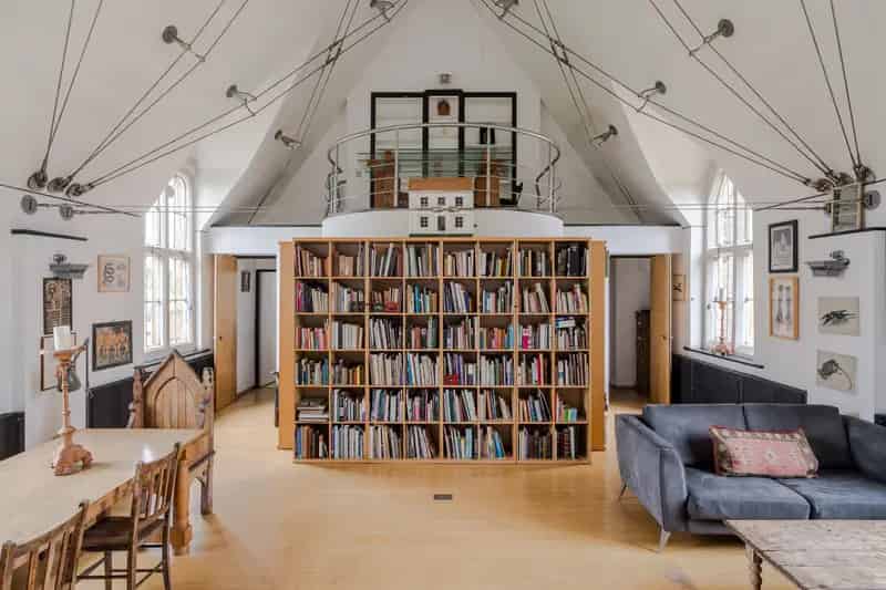 Five Bedroom Apartment in Grade II Listed Royal Victoria Patriotic Building