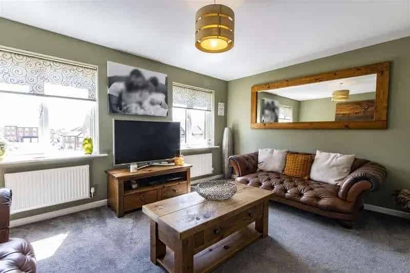 4 Bed 3 Bath End Townhouse For Sale Doe Lea
