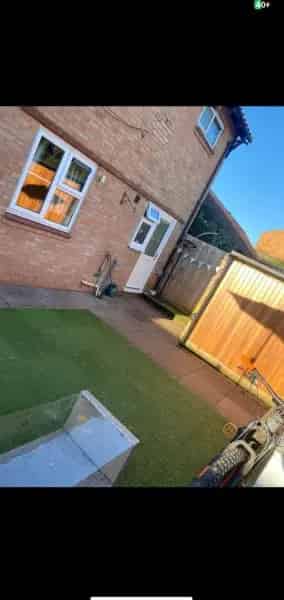 2 Double Bedroom House Low Maintenance Garden Quiet Location
