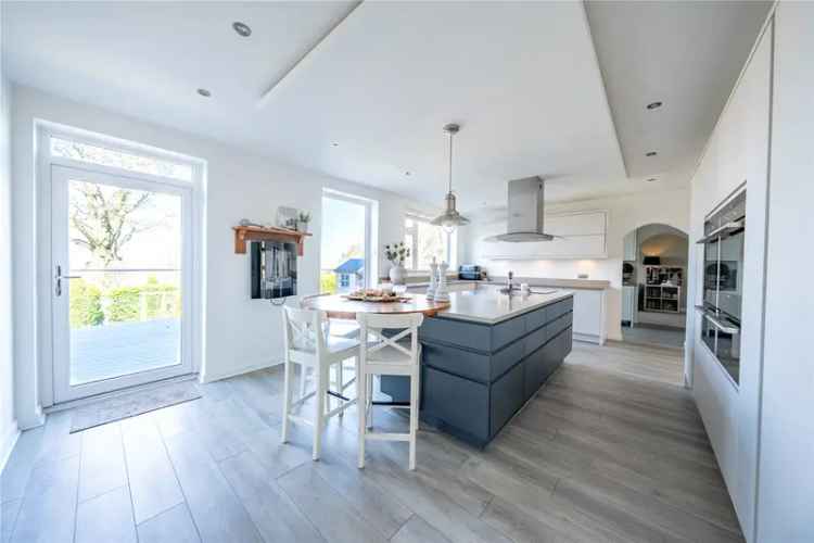 Four Bedroom Detached House Stunning Views Modern Kitchen
