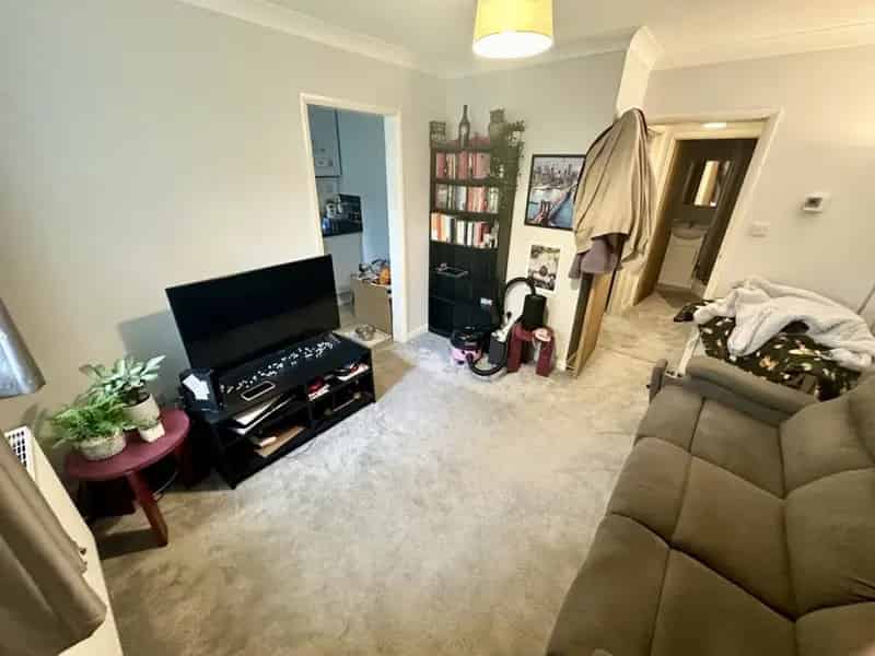 1 Bedroom Flat To Rent Available May 31 2025