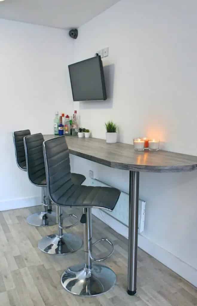5 Bedroom House Share Modern Amenities Bills Included