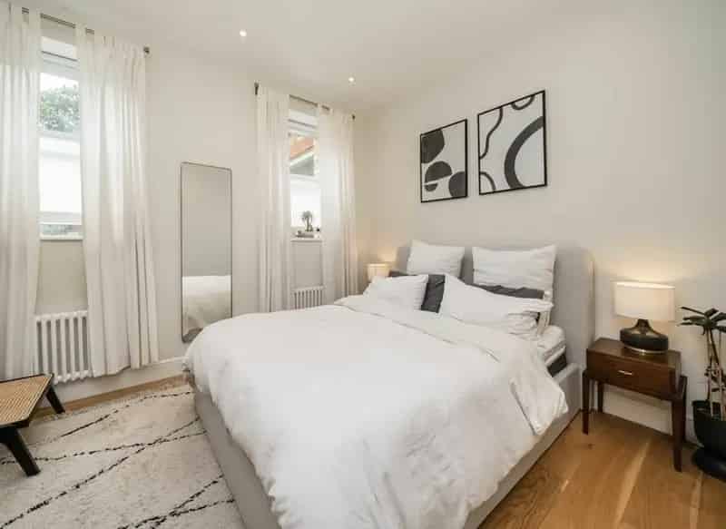 2 Double Bedroom Flat Near Ealing Broadway Station