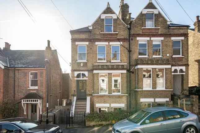 Four Bedroom Victorian Semi-Detached House for Sale