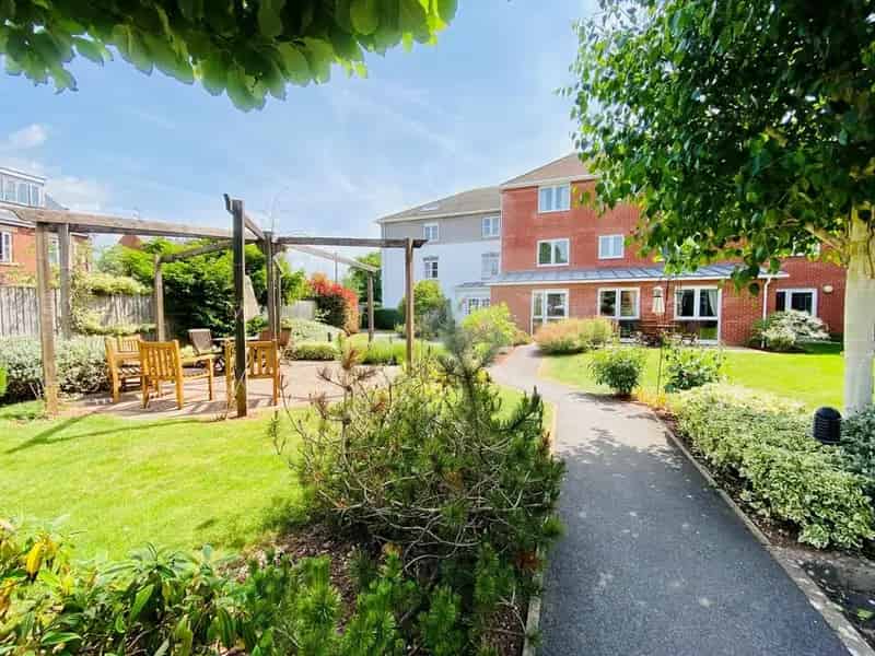 1 Bedroom Apartment for Sale