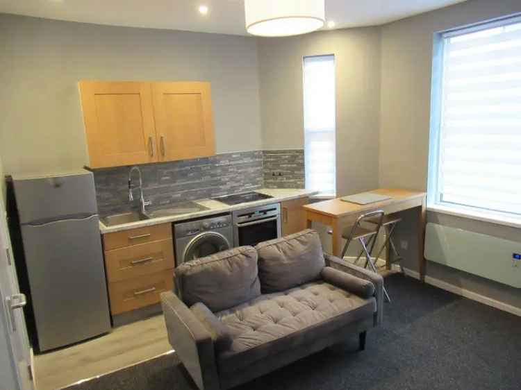 3 bedroom flat to rent