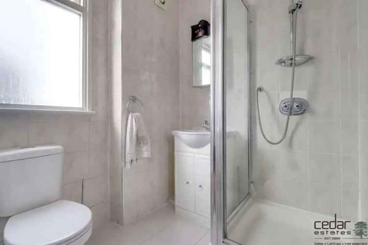 3 Bed Flat for Sale in South Hampstead