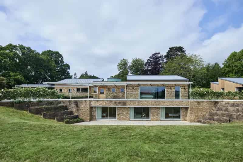 5010 sq ft Four-Bedroom House in High Weald