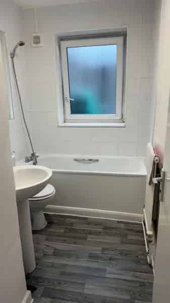 1 Bedroom Ground Floor Flat Hackney Village Near Victoria Park