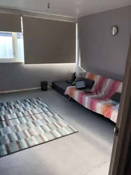 Spacious Pet-Friendly Property Near Castle 10 Mins