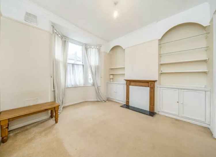 House For Sale in London, England