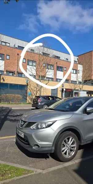 2 Bedroom Council Flat E17 - Family Home Near Schools and Shops