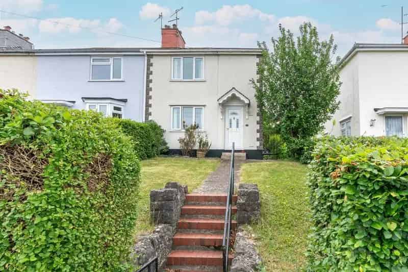 2 Bedroom Terrace House For Sale No Onward Chain