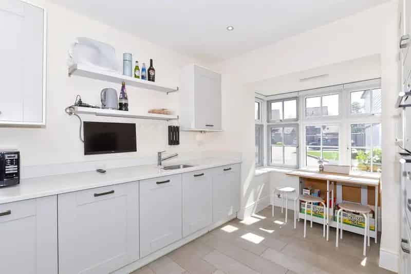 4 Bedroom Detached House for Sale in Tonbridge