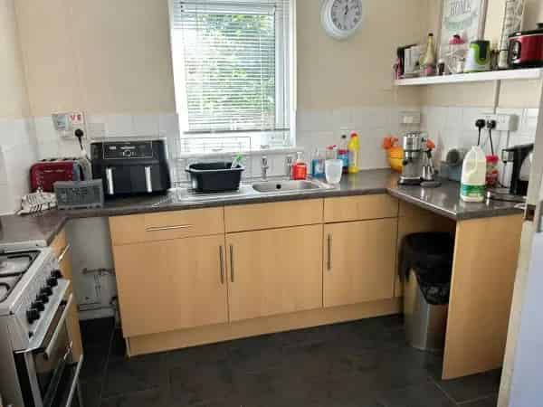 3 Bedroom House Newlyn Beachfront Quiet Area