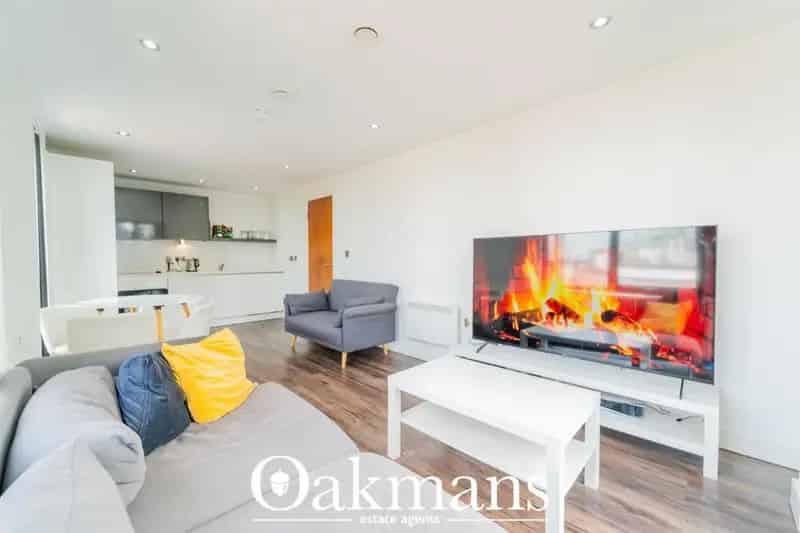 2 Bedroom Apartment Birmingham City Center