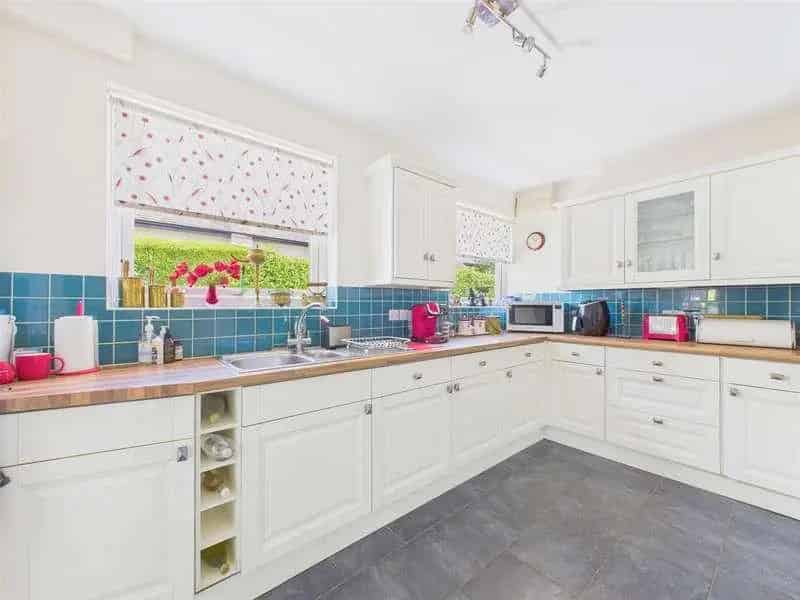 2 Bed Detached Bungalow for Sale