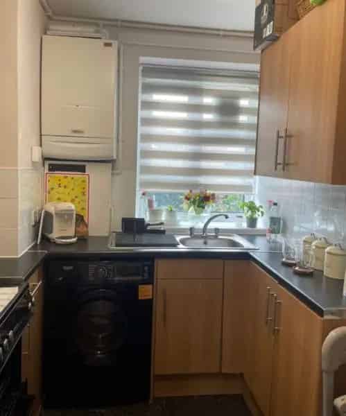 1 Bedroom Ground Floor Flat Near Eltham High Street and Stations