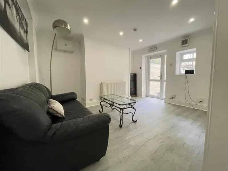 1 Bedroom Apartment to Rent