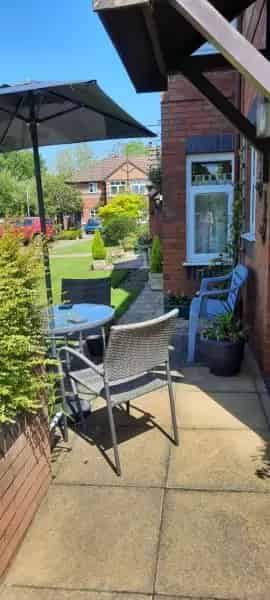 1 Bed Ground Floor Flat Wilmslow Over 50s