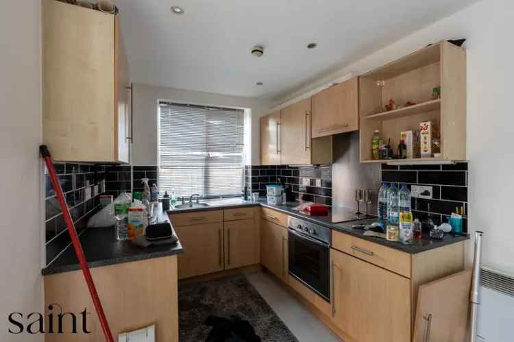 2 bedroom flat for sale