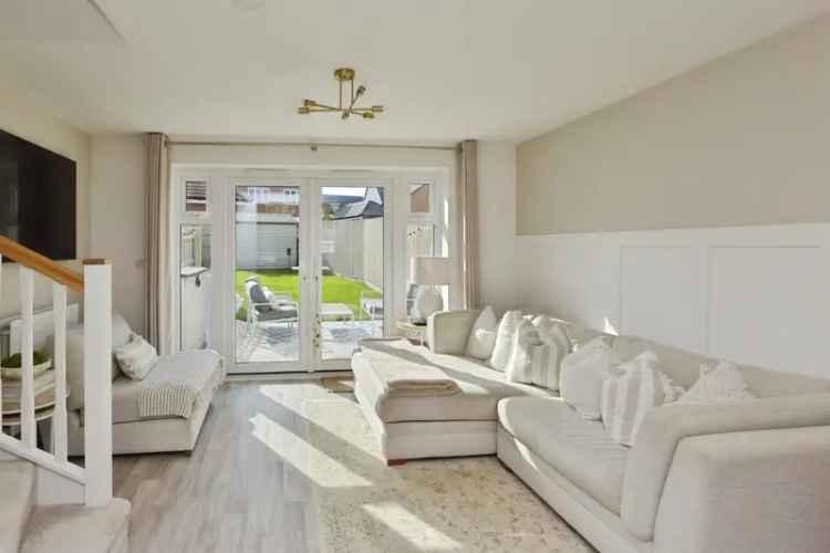 2 Bed Mid Terrace House in Whitehouse Milton Keynes