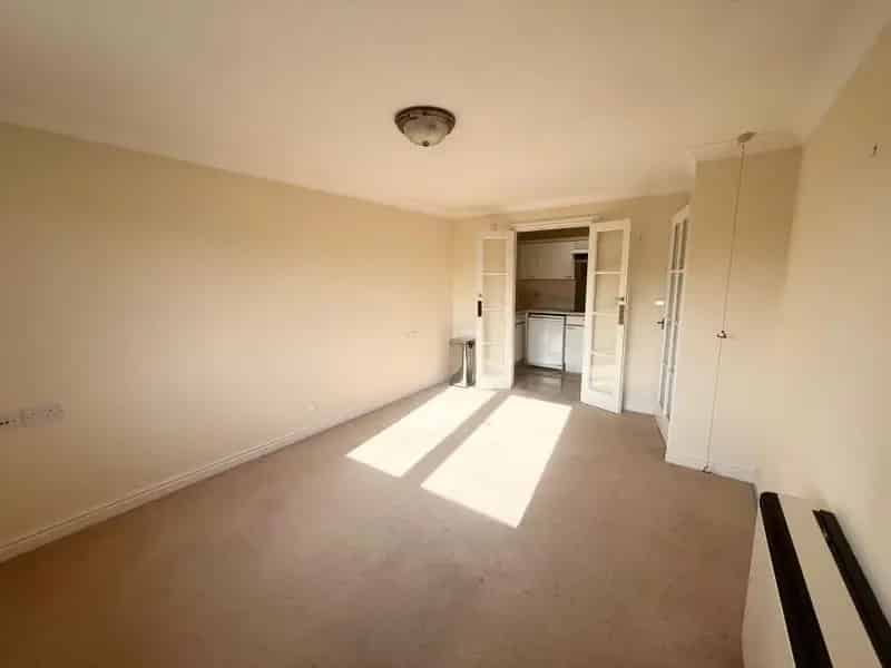 2 Bedroom Retirement Flat Over 55s