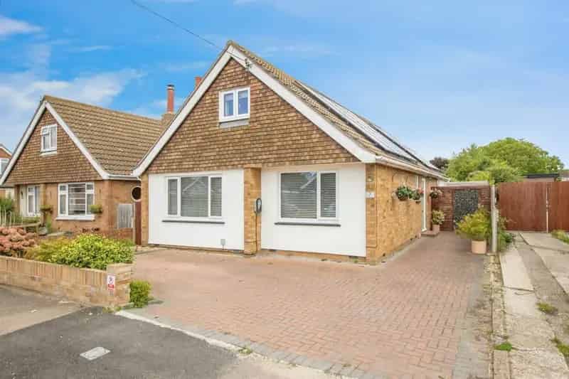 Turn Key Coastal Escape Four Bedroom Chalet Bungalow