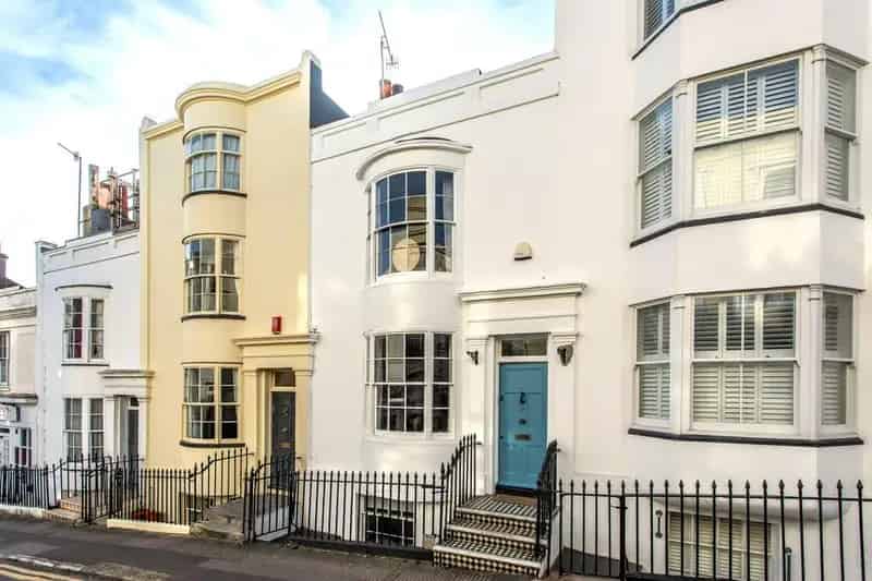 4 Bedroom Terraced House for Sale