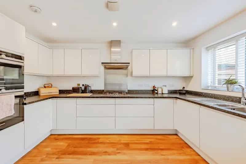 Four Bedroom Family Home Crawley Down