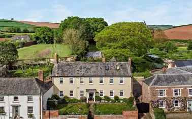 House For Sale in 12, Gandy Street, Exeter, England