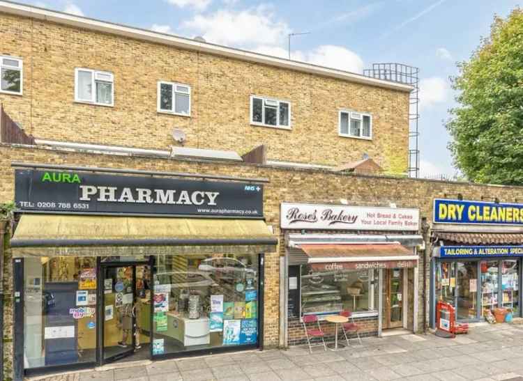  For Sale in Inner Park Road, London, England