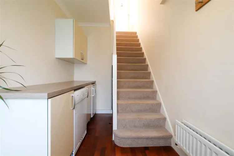 1 Bedroom Maisonette House to Rent South City