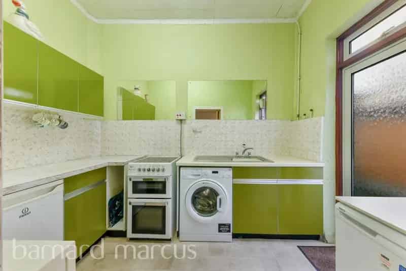 Six Bedroom House For Modernisation Huge Potential Large Garden