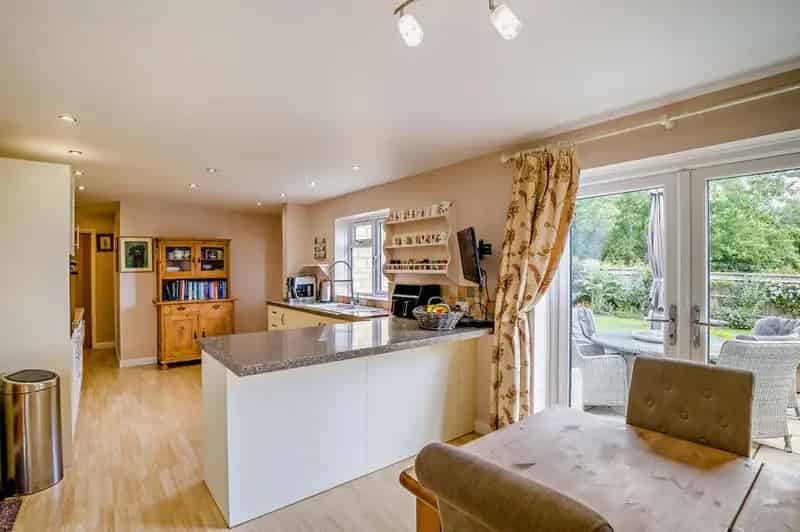 4 Bedroom Detached House For Sale Cotswolds