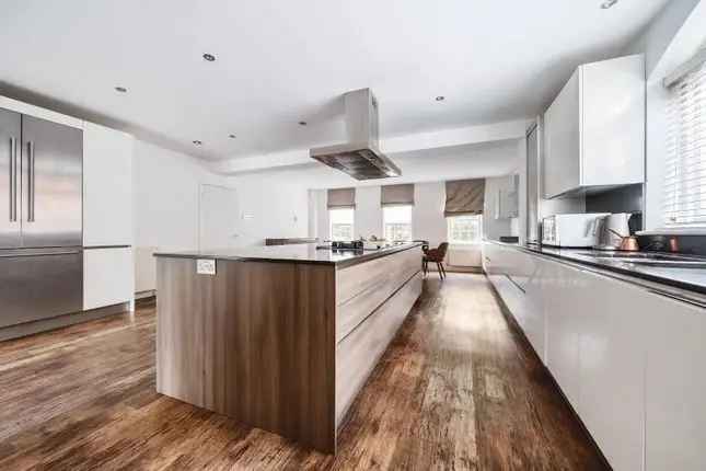 Luxury 5-Bedroom House for Sale in Mill Hill