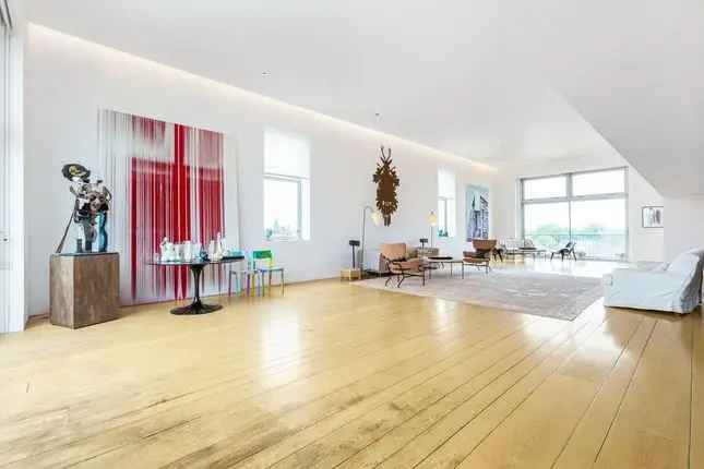 Flat for sale in Peterborough Road, London SW6