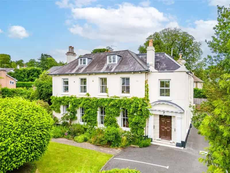 4 bedroom house in Colehill
