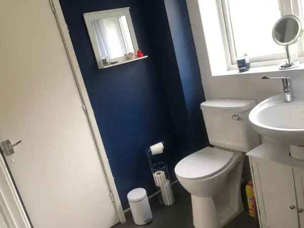 Flat For Rent in Stevenage, England