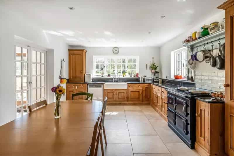 Manor Farm House Family Home Near Guildford