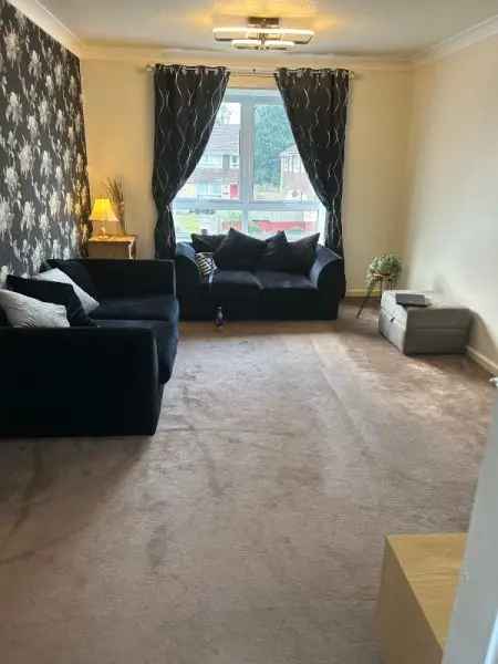 Flat For Rent in Verwood, England