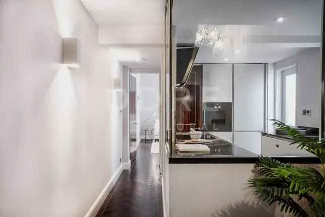 Flat for sale in Knightsbridge, London SW7