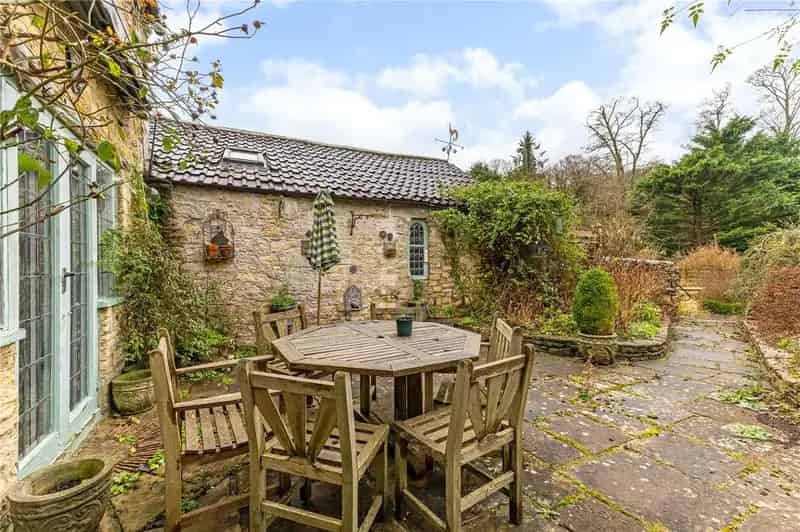 4 Bedroom Grade II Listed Cottage with Adjoining Shop Castle Combe