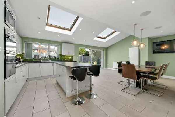 Four Bedroom Detached Family Home in Byfleet