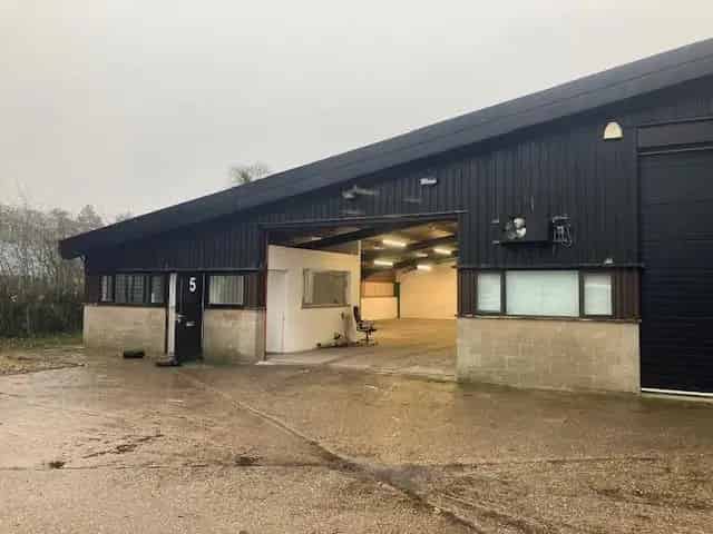 Light Industrial Warehouse Unit 406713