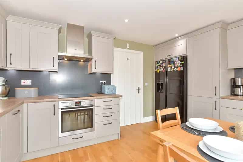4 Bedroom Townhouse for Sale