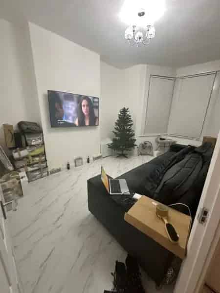 2 Bed House Conversion with Garden near Honor Oak Station