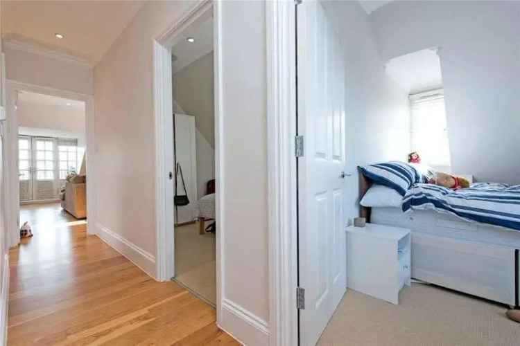 2 Bed Flat for Sale in Modern Conversion